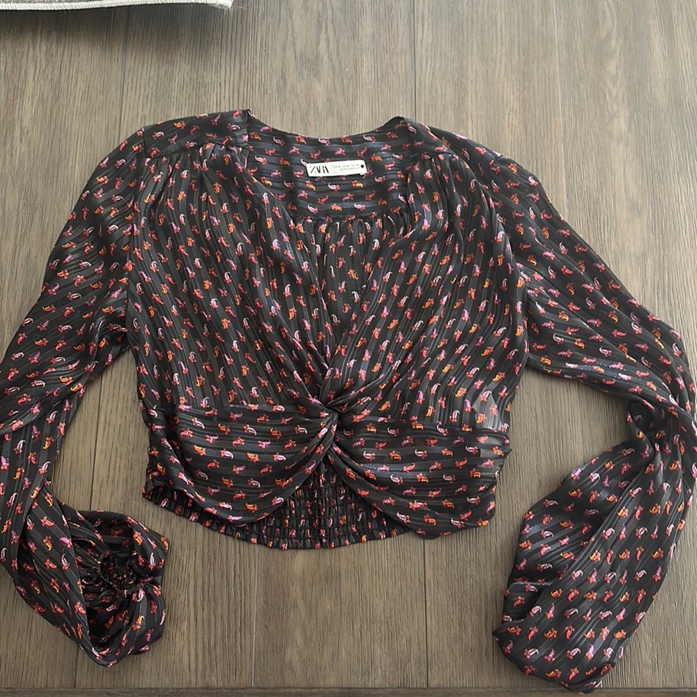 Zara Black and Red Patterned Top